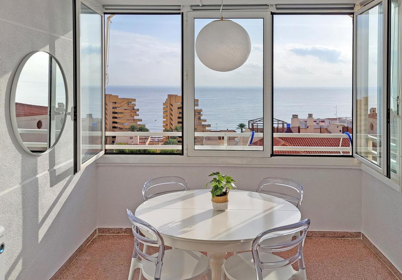 Stunning Sea Views At Just 270 M From The Beach アレナレス・デル・ソル エクステリア 写真